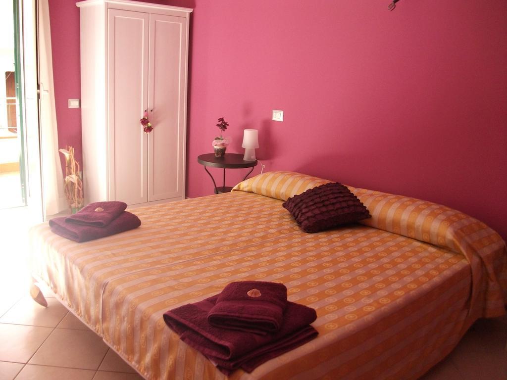 B&B Miroca Sant'Alessio Siculo Phòng bức ảnh